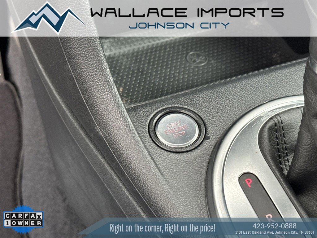 Used 2015 Volkswagen Beetle R-Line image 36