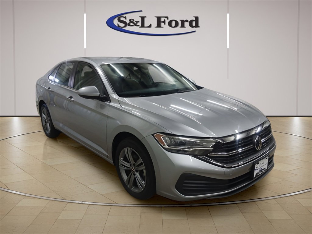 Used 2024 Volkswagen Jetta SE image 5