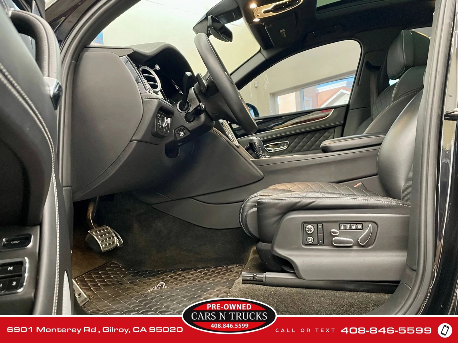 Used 2017 Bentley Bentayga AWD/4WD image 8