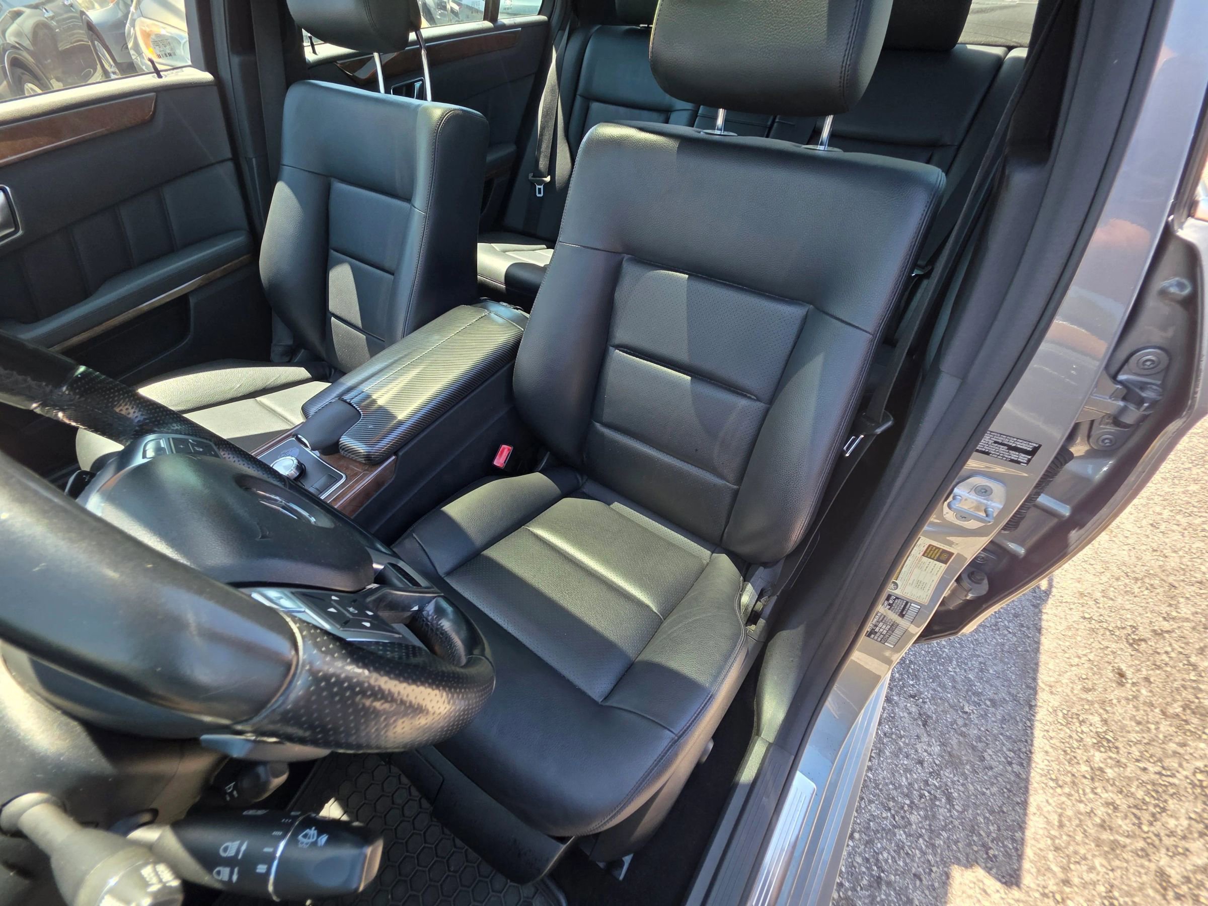 Used 2013 Mercedes-Benz E 350 4MATIC Sedan image 10