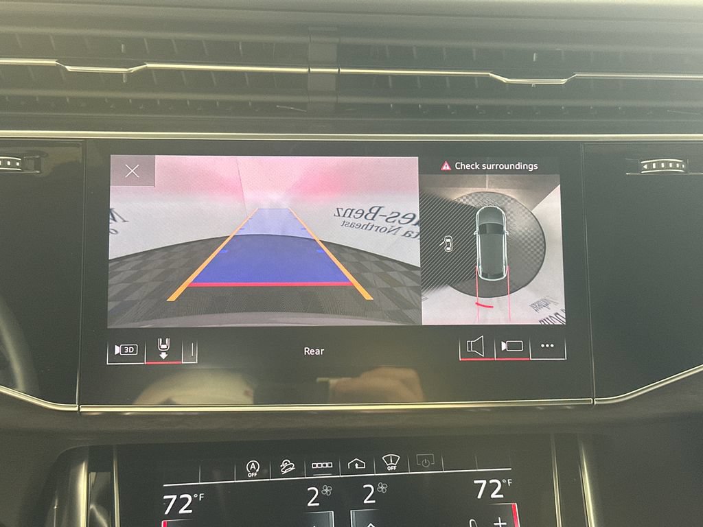 Used 2022 Audi Q8 Prestige AWD/4WD image 6
