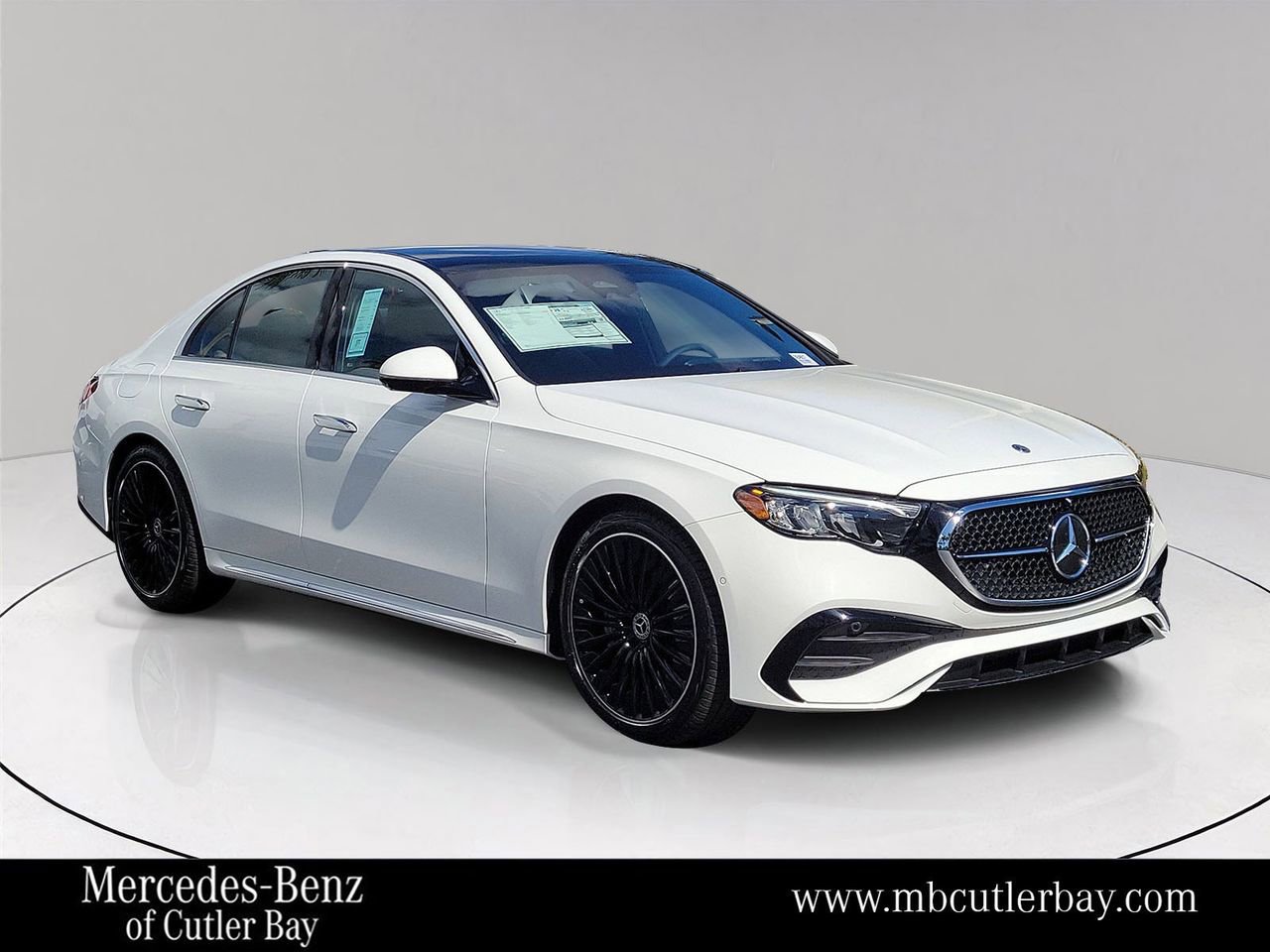 New 2026 Mercedes-Benz E 450 4MATIC Sedan image 1