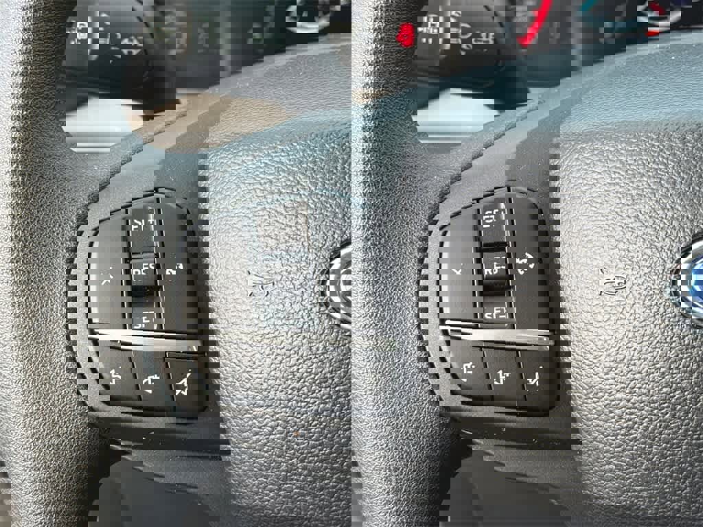 Certified 2024 Ford Explorer 2WD image 24