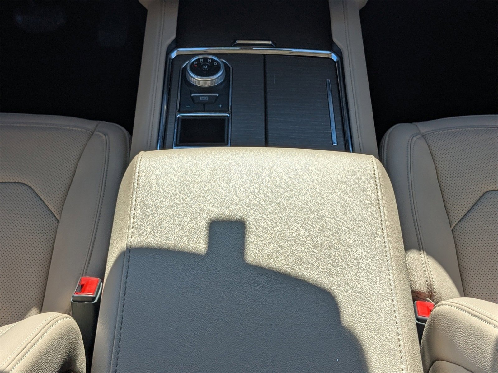 Used 2024 Ford Expedition Max Limited image 21