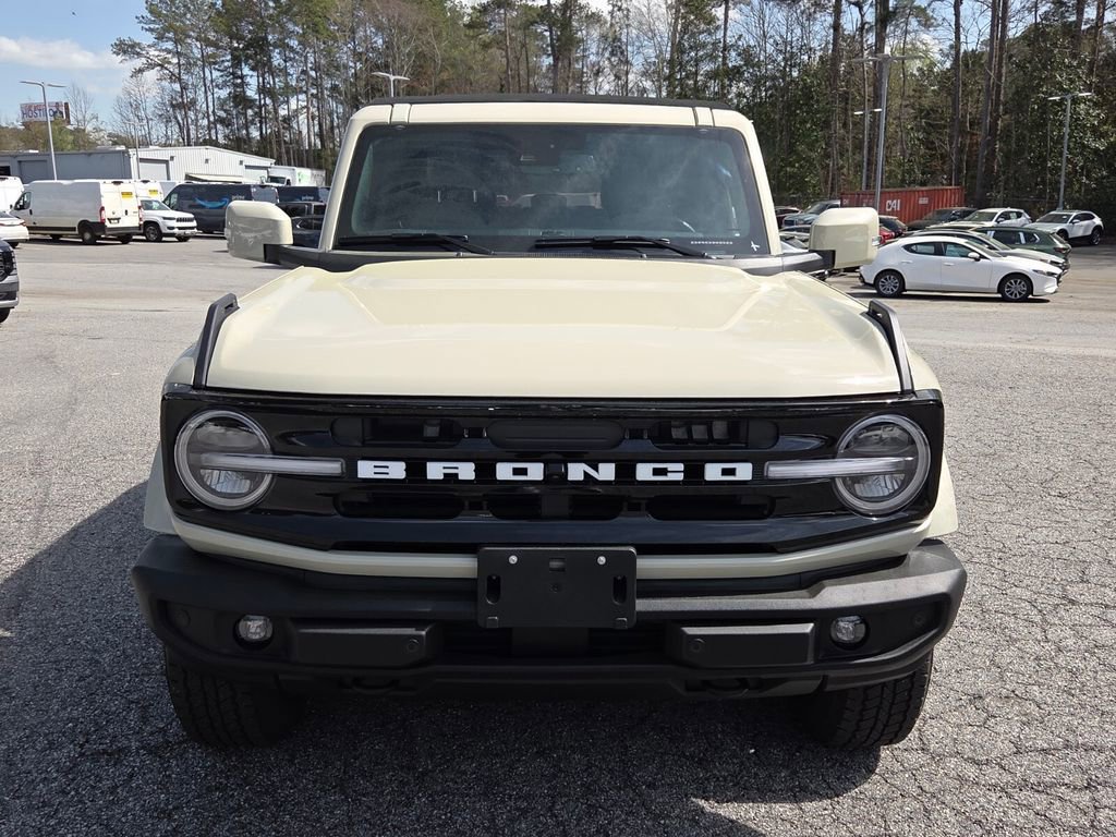 Used 2025 Ford Bronco Outer Banks image 2