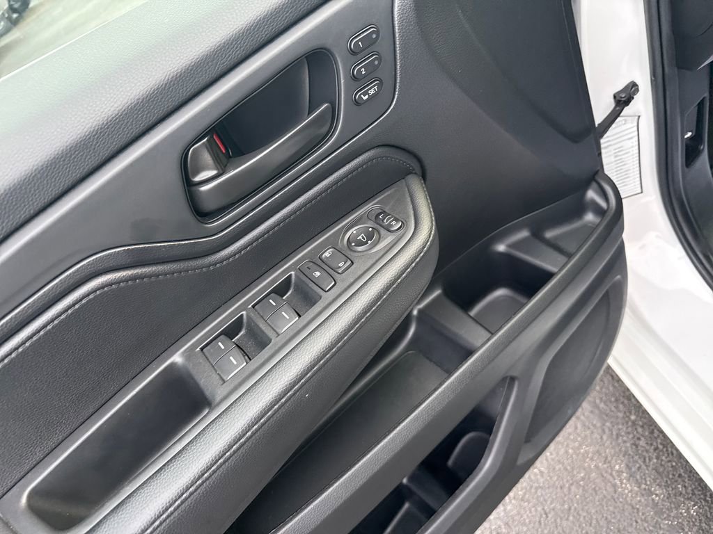 Used 2025 Honda Odyssey Sport-L image 14