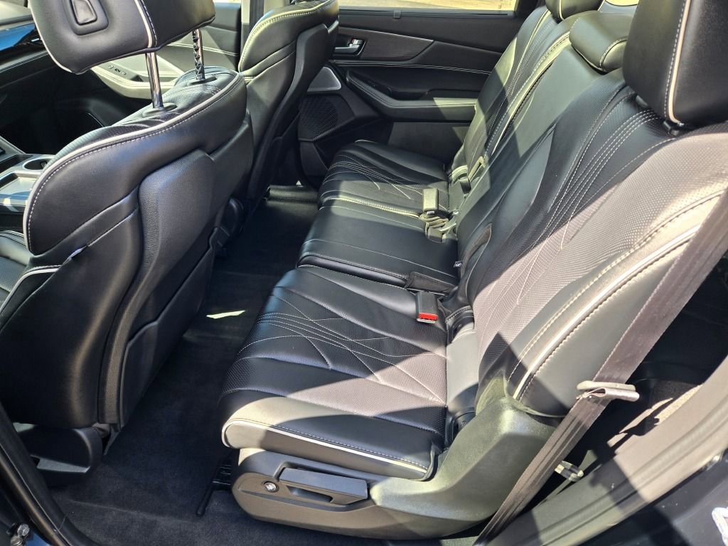 Certified 2026 Acura MDX SH-AWD w/ Advance Package image 25
