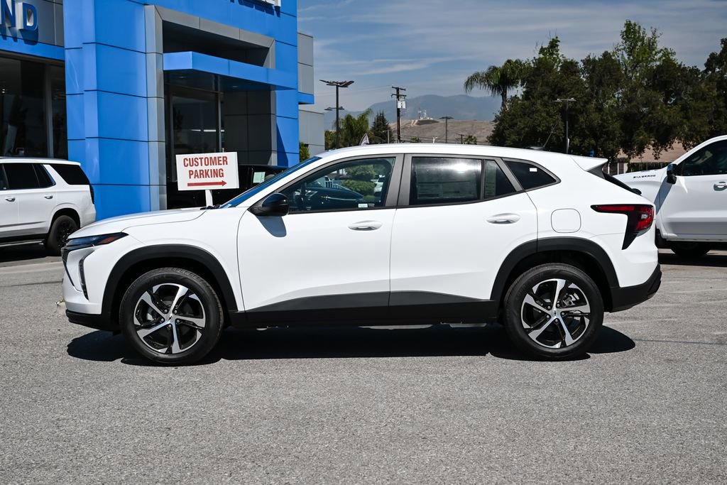 New 2026 Chevrolet Trax RS FWD image 7