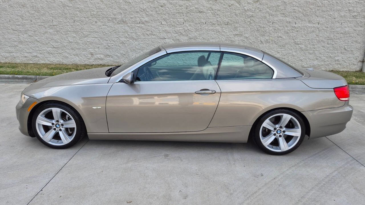 Used 2007 BMW 335i Convertible image 4