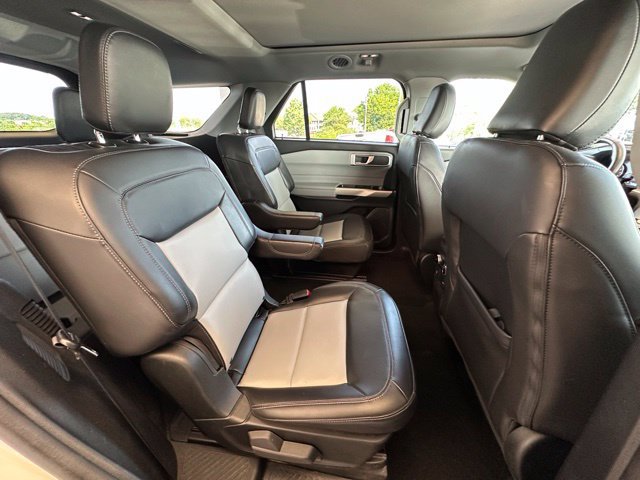 Certified 2023 Ford Explorer XLT w/ Equipment Group 202A AWD/4WD image 26
