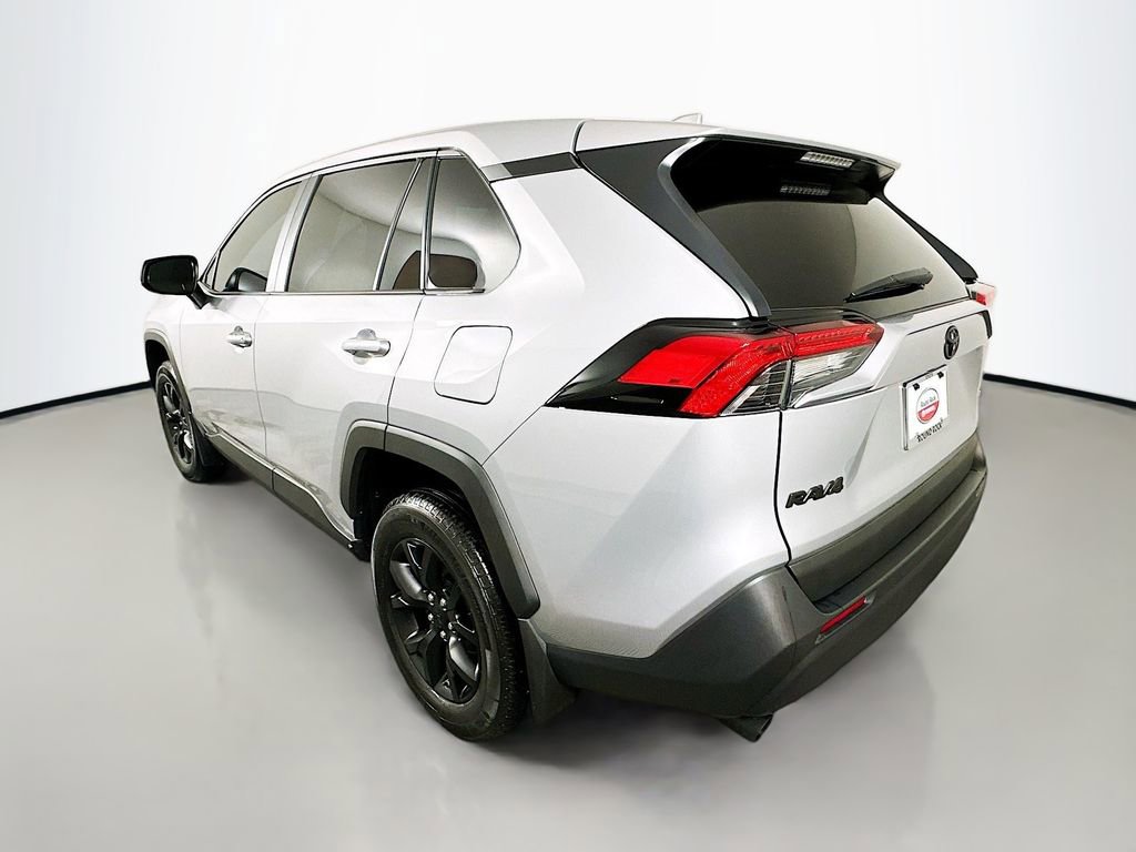 Used 2025 Toyota RAV4 LE image 7