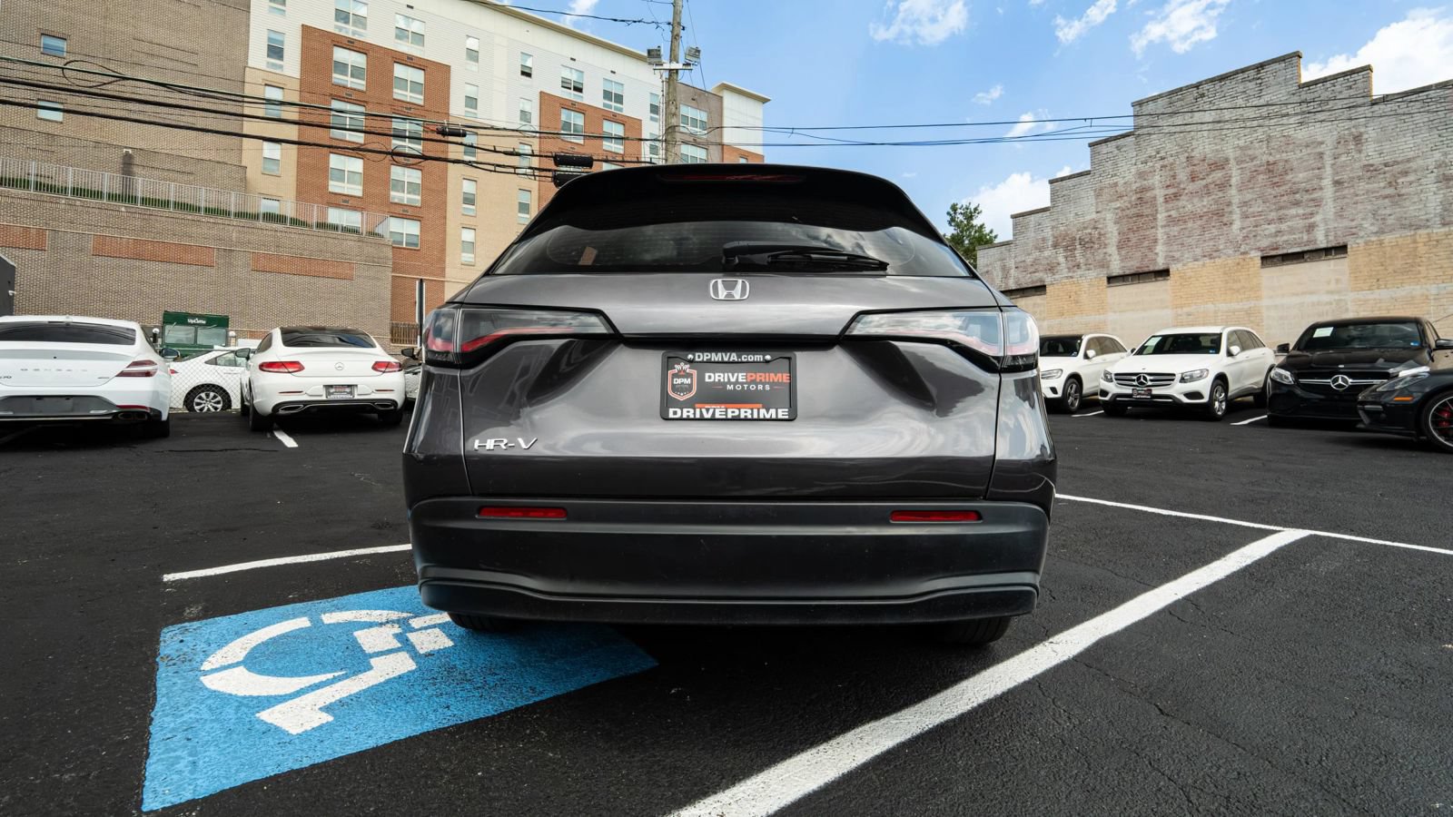 Used 2025 Honda HR-V LX image 4