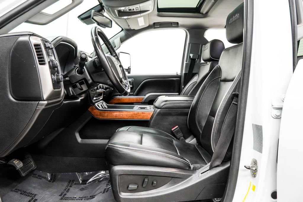 Used 2019 Chevrolet Silverado 3500 High Country w/ Duramax Plus Package image 14