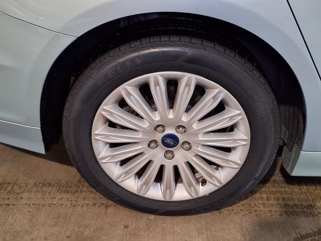 Used 2013 Ford Fusion SE FWD image 25