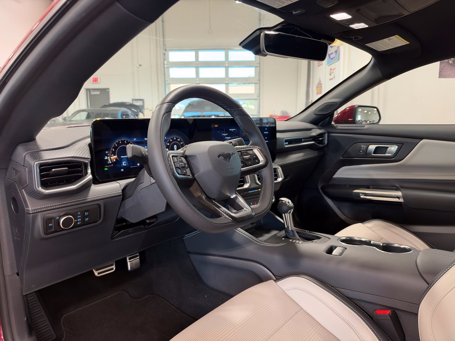 Used 2025 Ford Mustang GT Premium RWD image 14