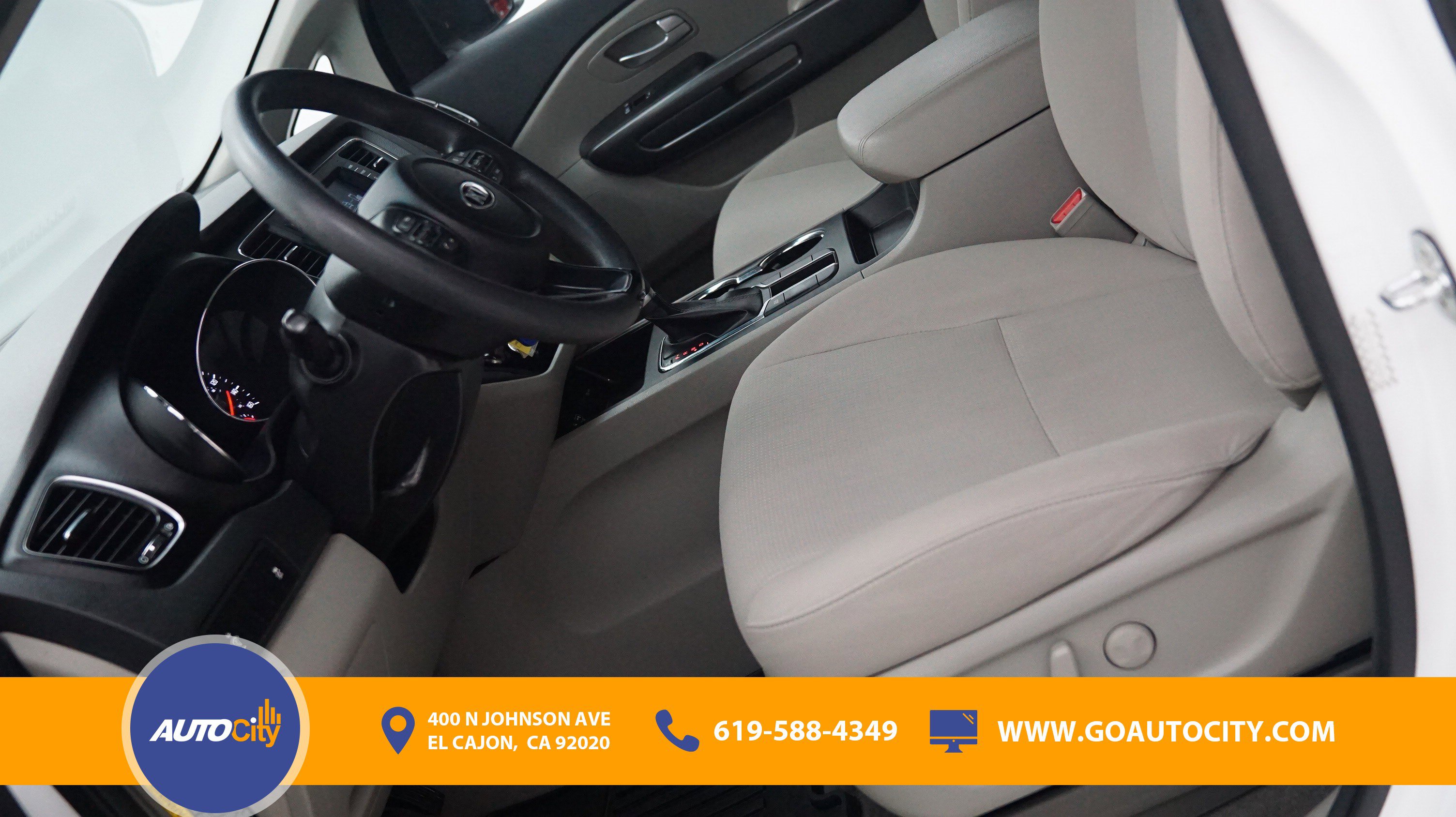 Used 2019 Kia Sedona LX FWD image 9