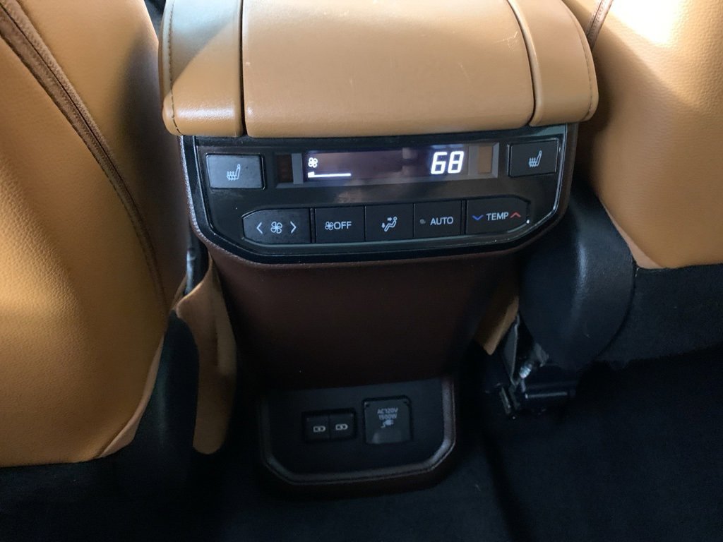 Used 2022 Toyota Highlander Platinum image 27