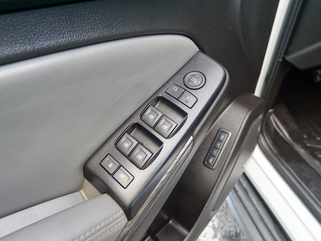 Used 2016 Chevrolet Tahoe LT AWD/4WD image 18