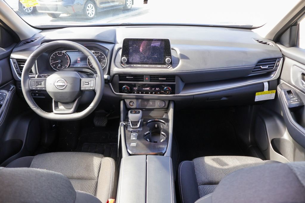 Certified 2026 Nissan Rogue SV image 6