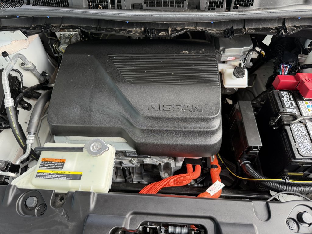 Used 2025 Nissan Leaf S FWD image 39