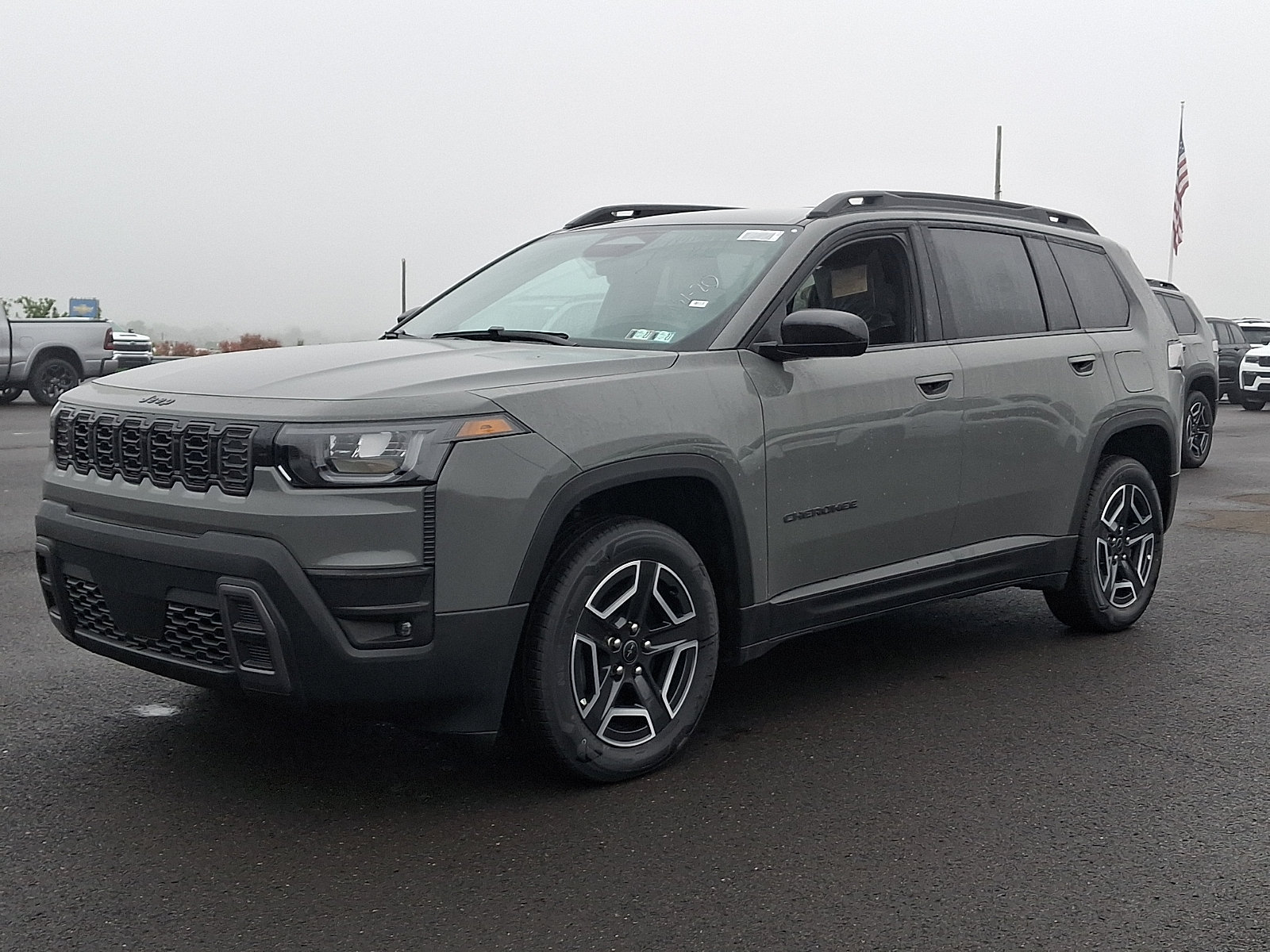 New 2026 Jeep Cherokee Laredo AWD/4WD image 2