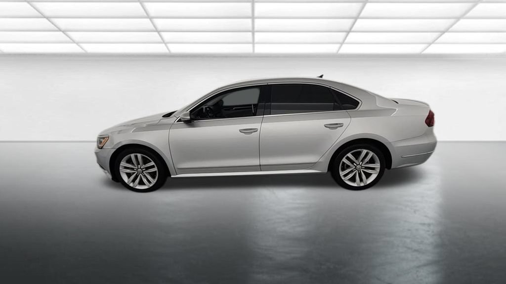 Used 2017 Volkswagen Passat 1.8T SE FWD image 5