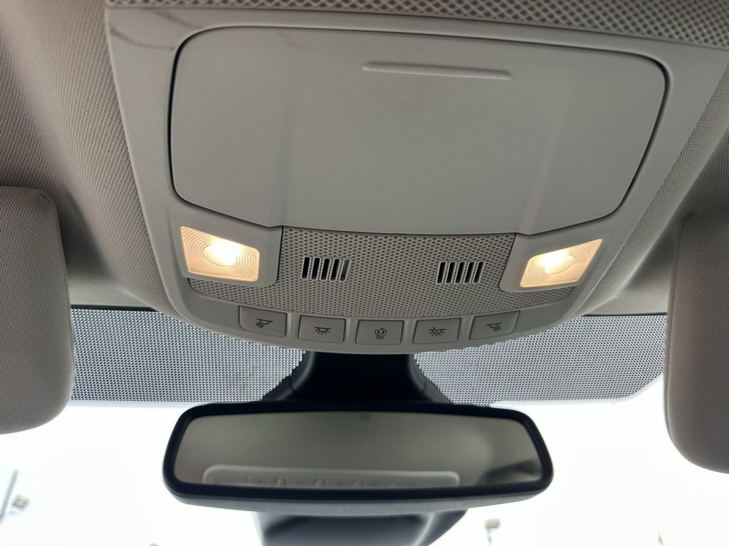 Used 2024 Ford Edge SEL image 28