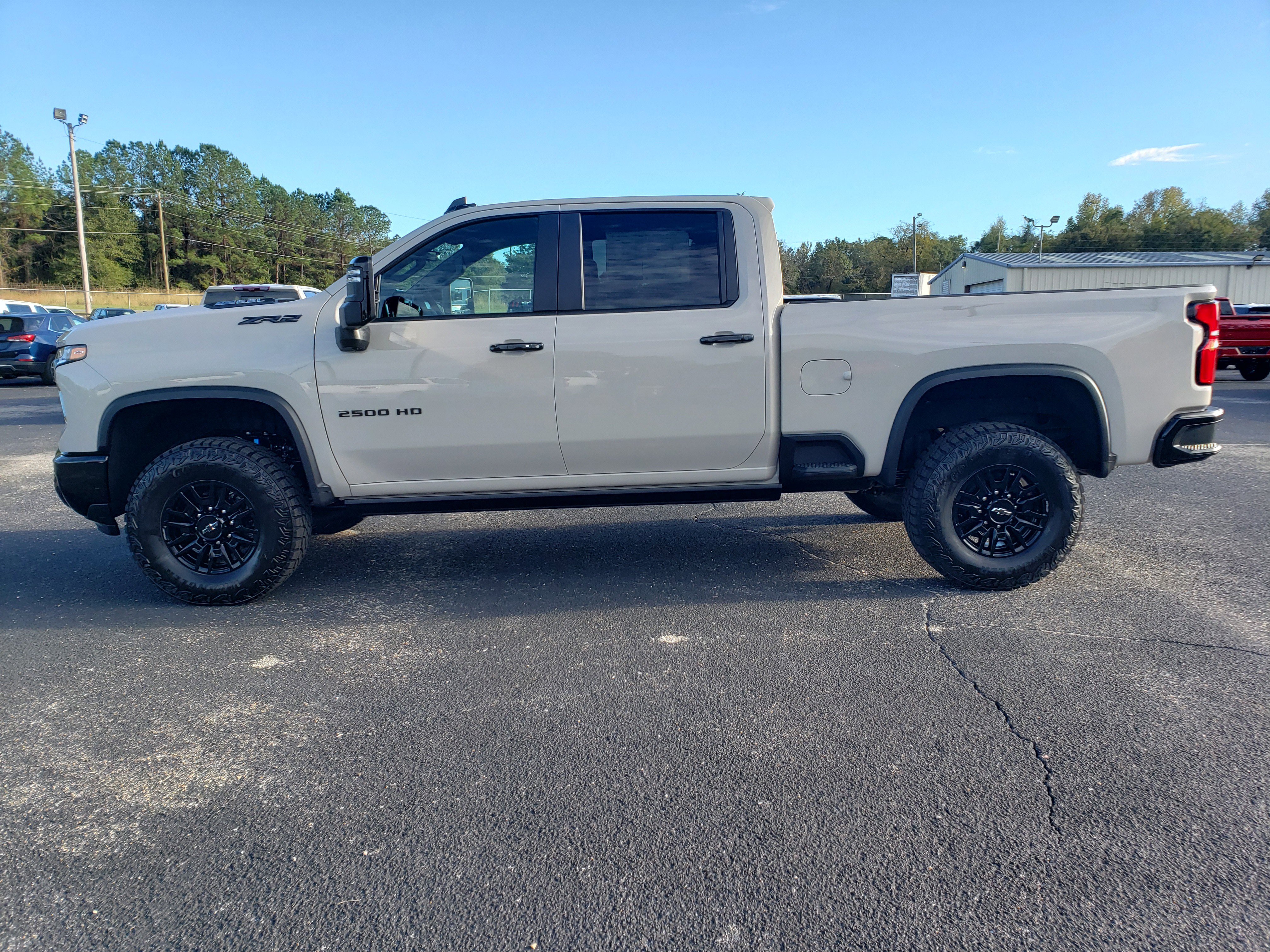 New 2026 Chevrolet Silverado 2500 ZR2 image 6