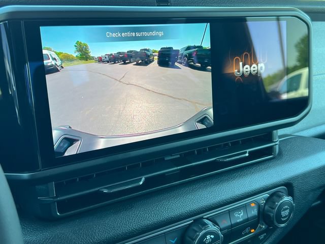 New 2026 Jeep Gladiator Sport AWD/4WD image 22