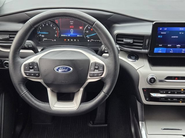 Used 2024 Ford Explorer XLT w/ Equipment Group 202A RWD image 26