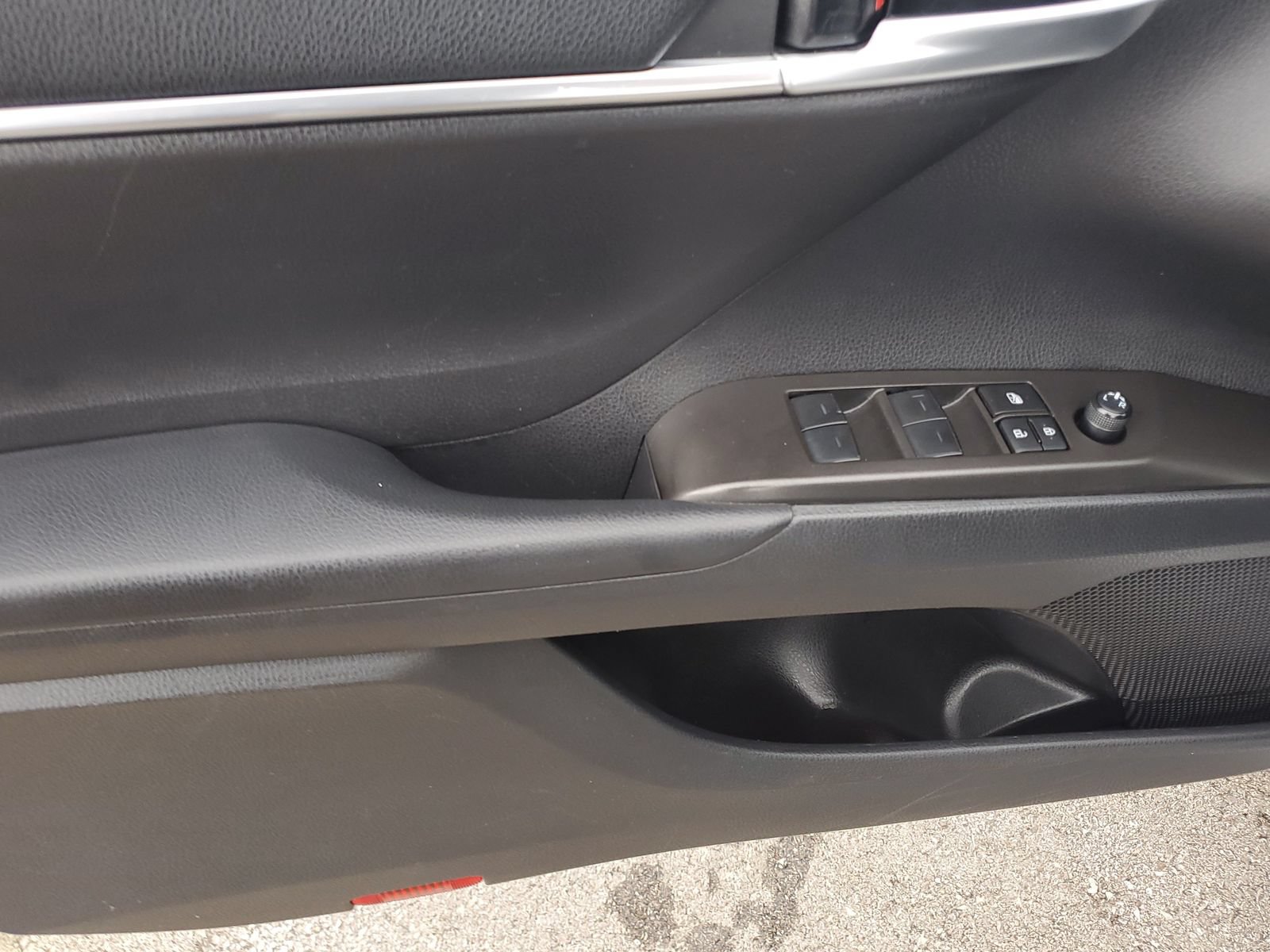 Certified 2024 Toyota Camry SE FWD image 19