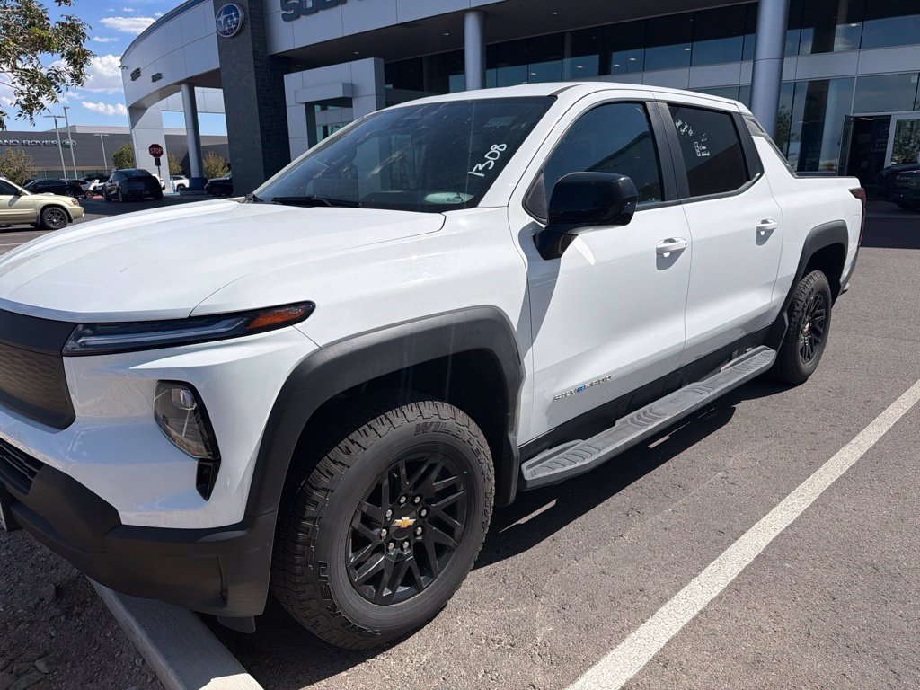 Used 2024 Chevrolet Silverado EV W/T AWD/4WD image 5