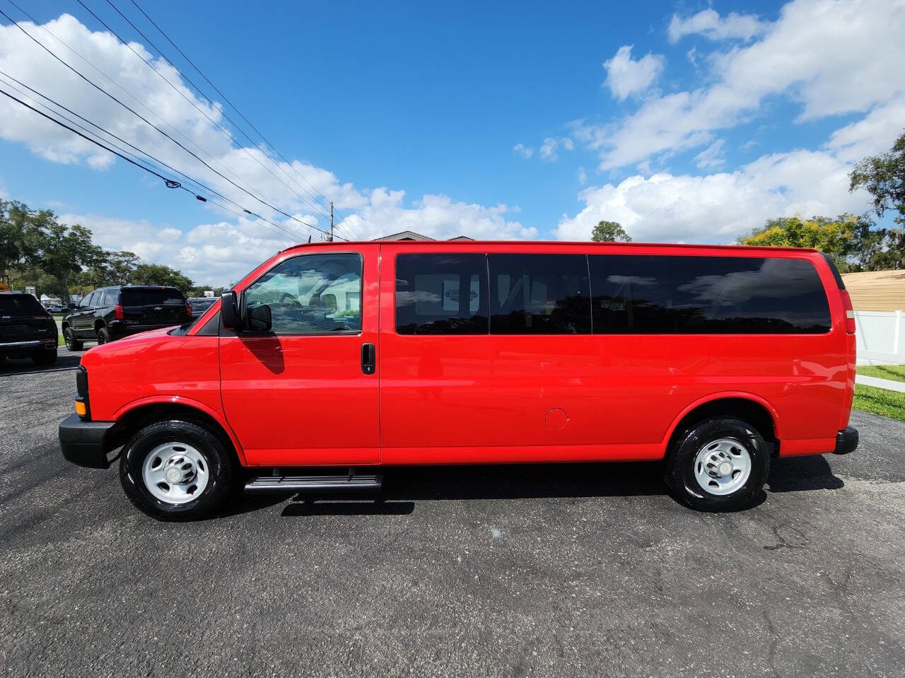 Used 2014 Chevrolet Express 3500 LS image 2