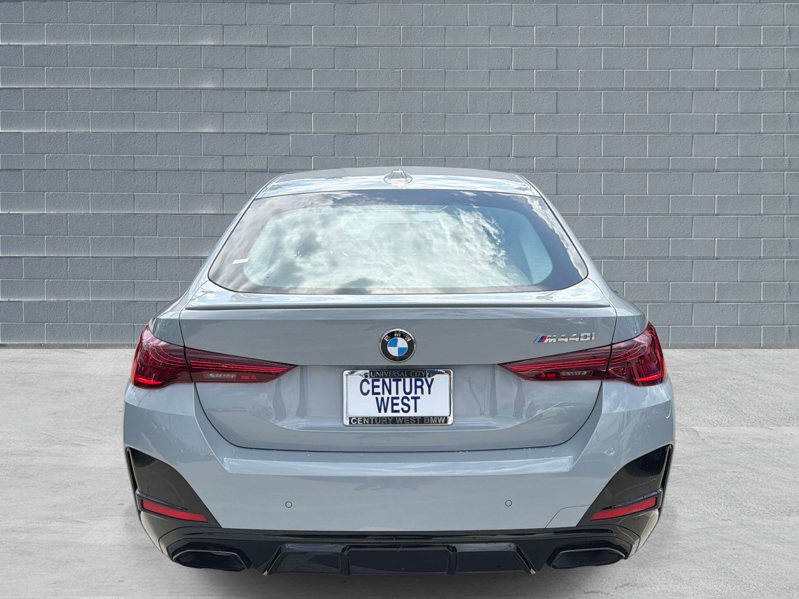 Used 2025 BMW M440i RWD image 4