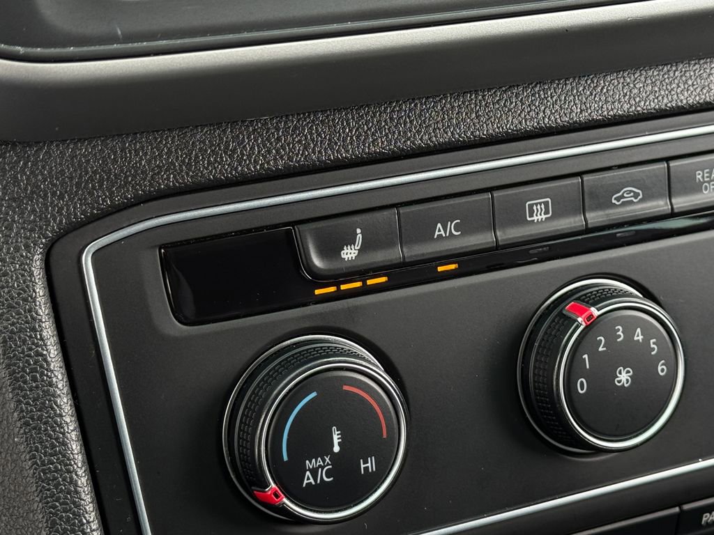 Used 2022 Volkswagen Atlas SE image 27