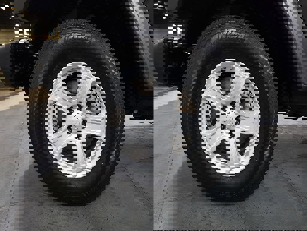 Used 2021 Jeep Wrangler Sport S w/ Technology Group image 32