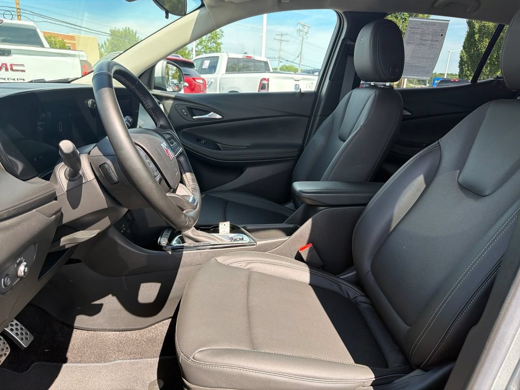 Certified 2024 Buick Encore GX Sport Touring w/ Comfort Package FWD image 11