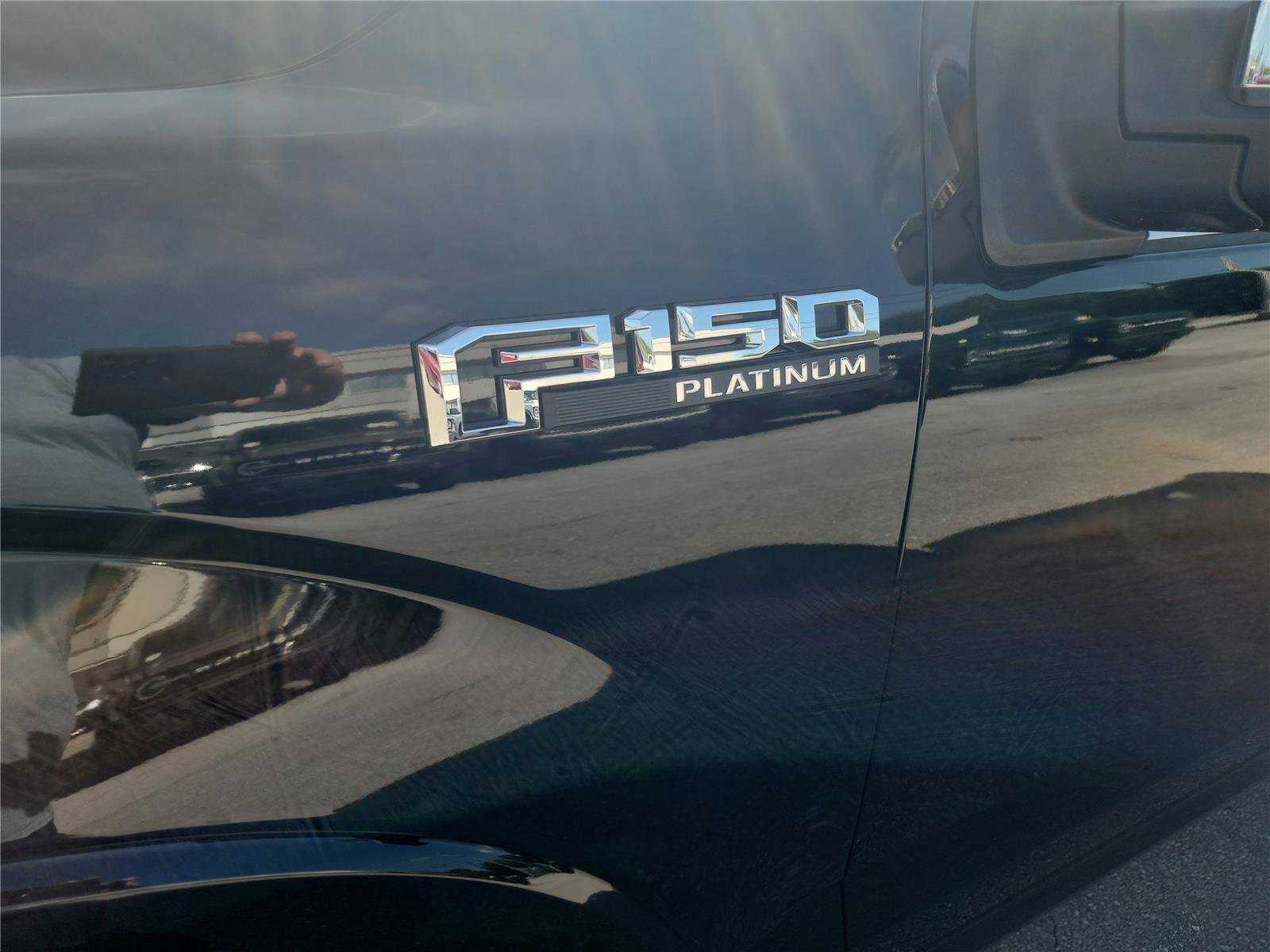 Certified 2020 Ford F150 Platinum w/ Equipment Group 701A Luxury image 10