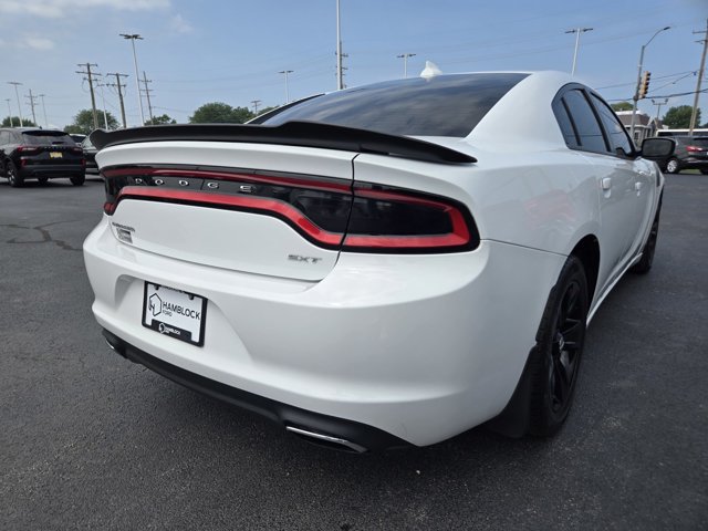 Used 2017 Dodge Charger SXT RWD image 36