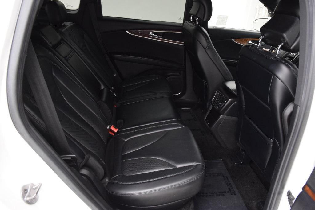 Used 2018 Lincoln MKX Select w/ Select Plus Package FWD image 18