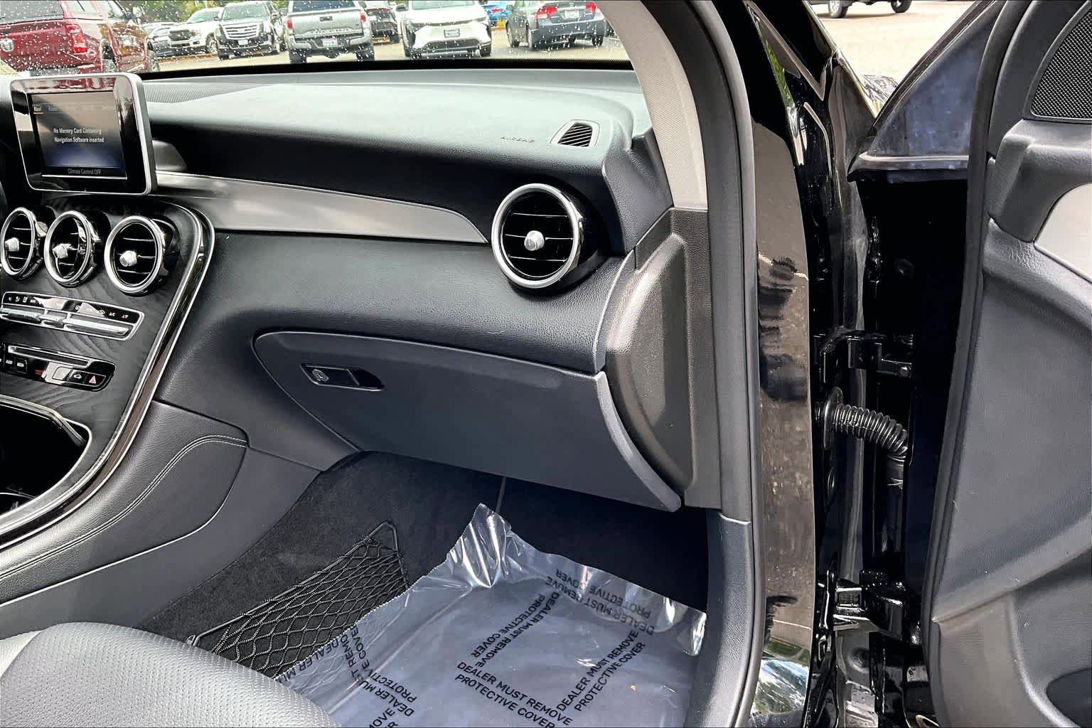 Used 2019 Mercedes-Benz GLC 300 image 18