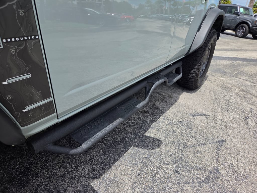 Used 2024 Ford Bronco Everglades AWD/4WD image 6