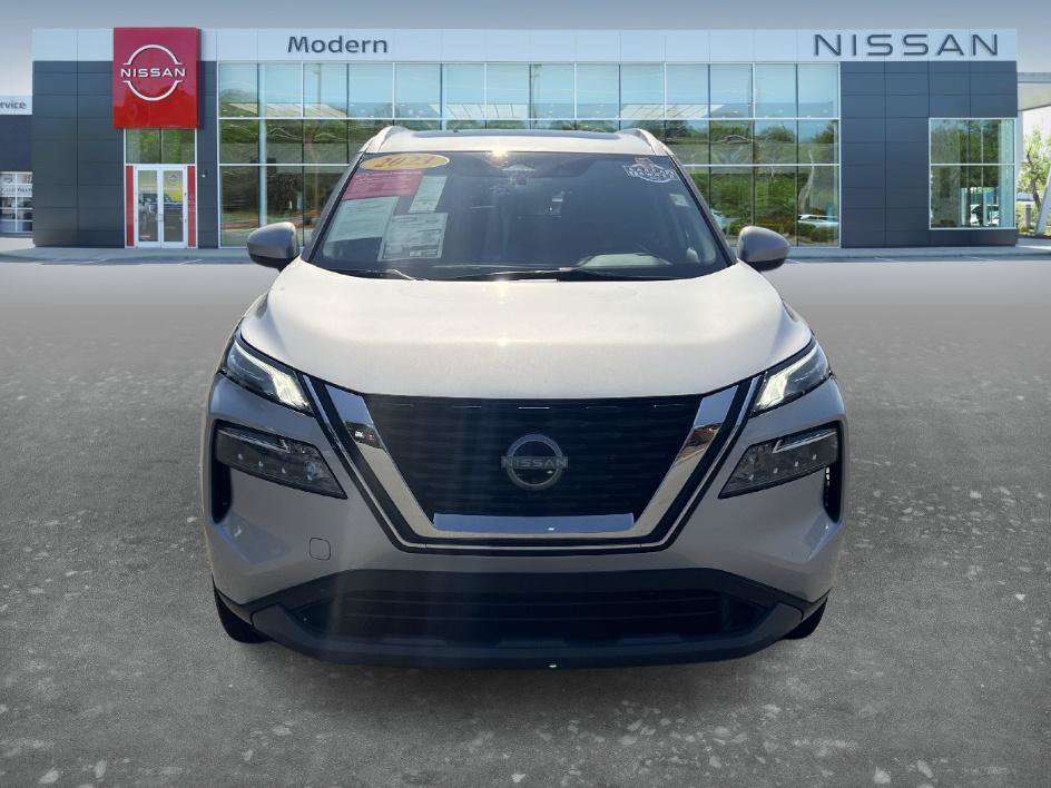 Certified 2023 Nissan Rogue SV w/ SV Premium B Package FWD image 2