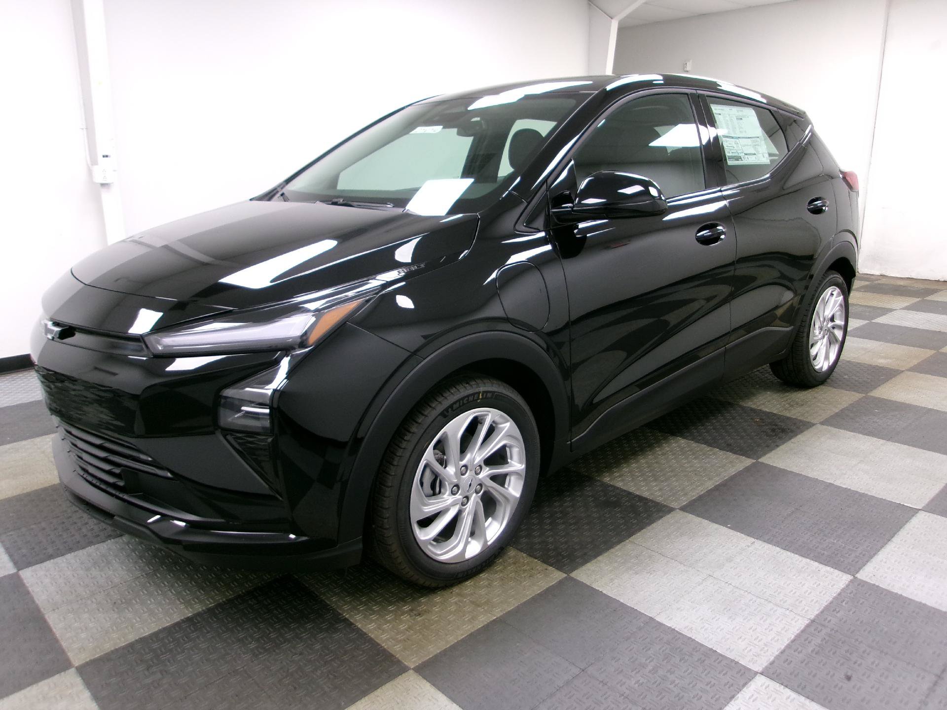 New 2027 Chevrolet Bolt LT w/ Comfort Package