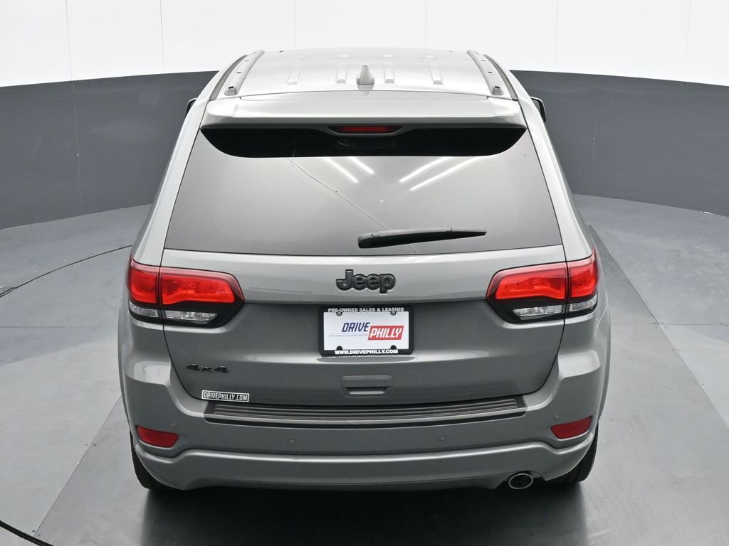 Used 2022 Jeep Grand Cherokee Laredo X image 20