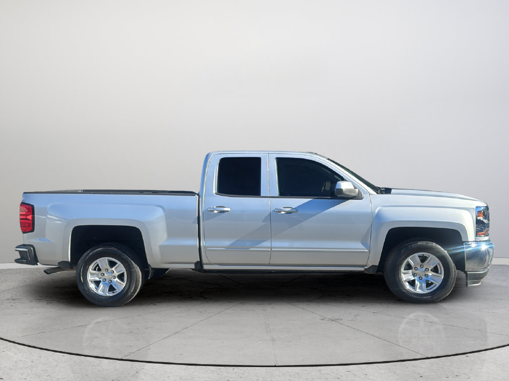 Used 2018 Chevrolet Silverado 1500 LT w/ All Star Edition RWD image 8