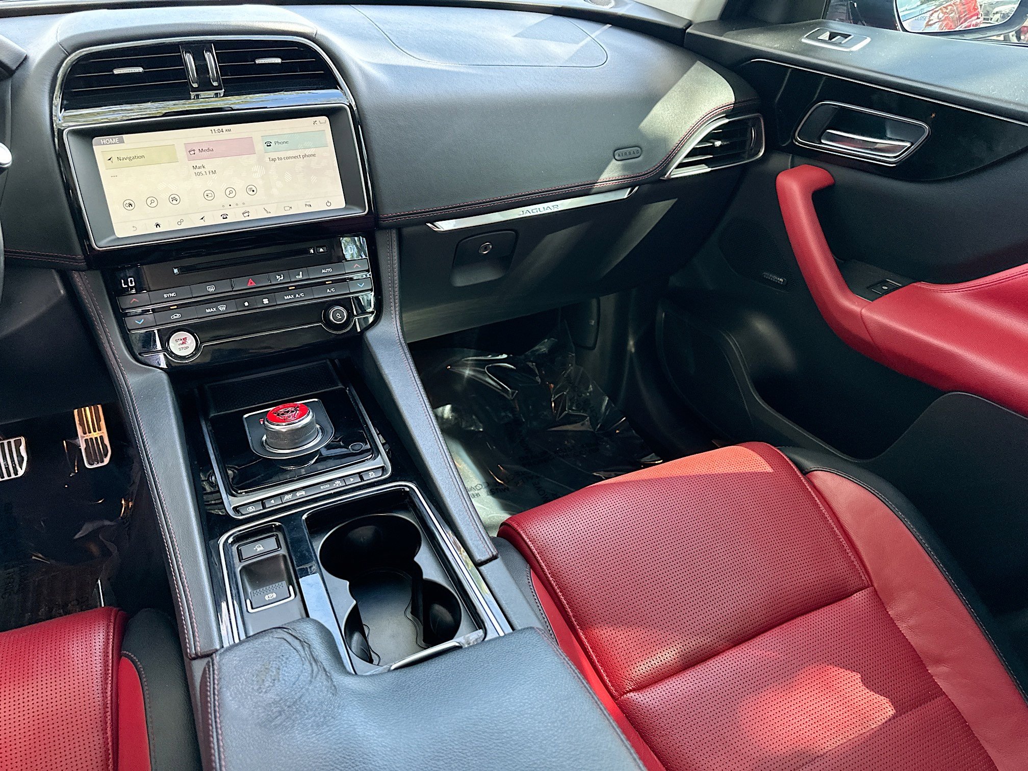 Used 2018 Jaguar F-PACE R-Sport image 23