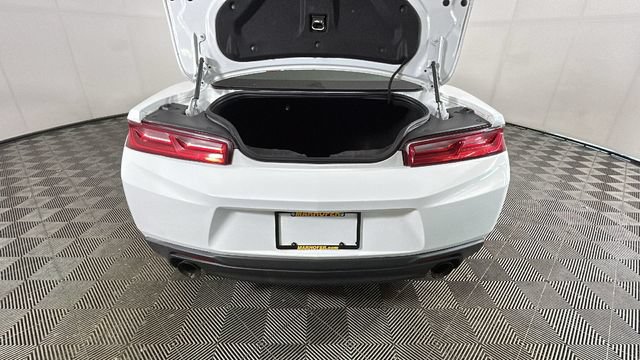 Used 2016 Chevrolet Camaro LT RWD image 26