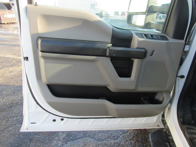 Used 2021 Ford F450 XL w/ Power Equipment Group image 26