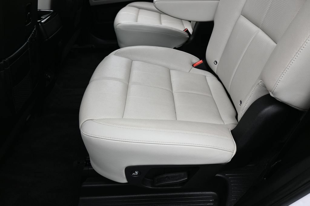 Used 2022 Kia Telluride EX w/ EX Premium Package AWD/4WD image 37